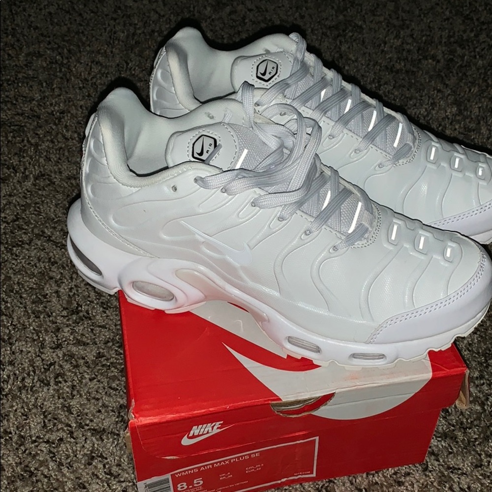 Women's air max plus
